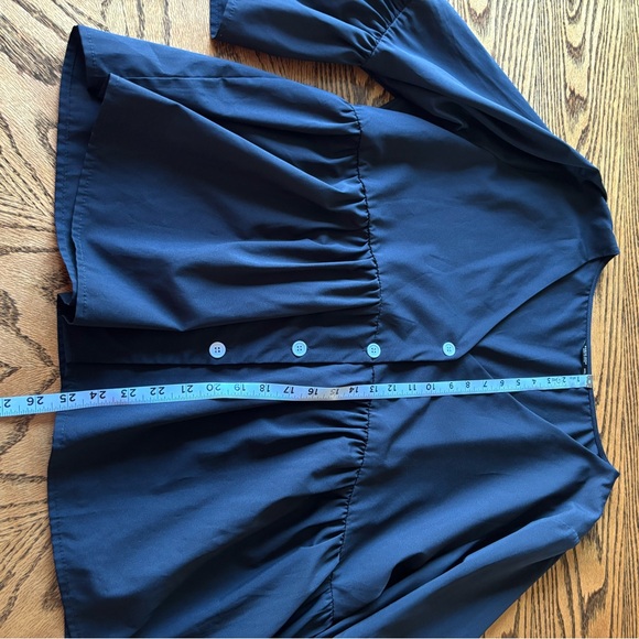 SHEIN Black shirt with white buttons and bell sleeves - Picture 5 of 7